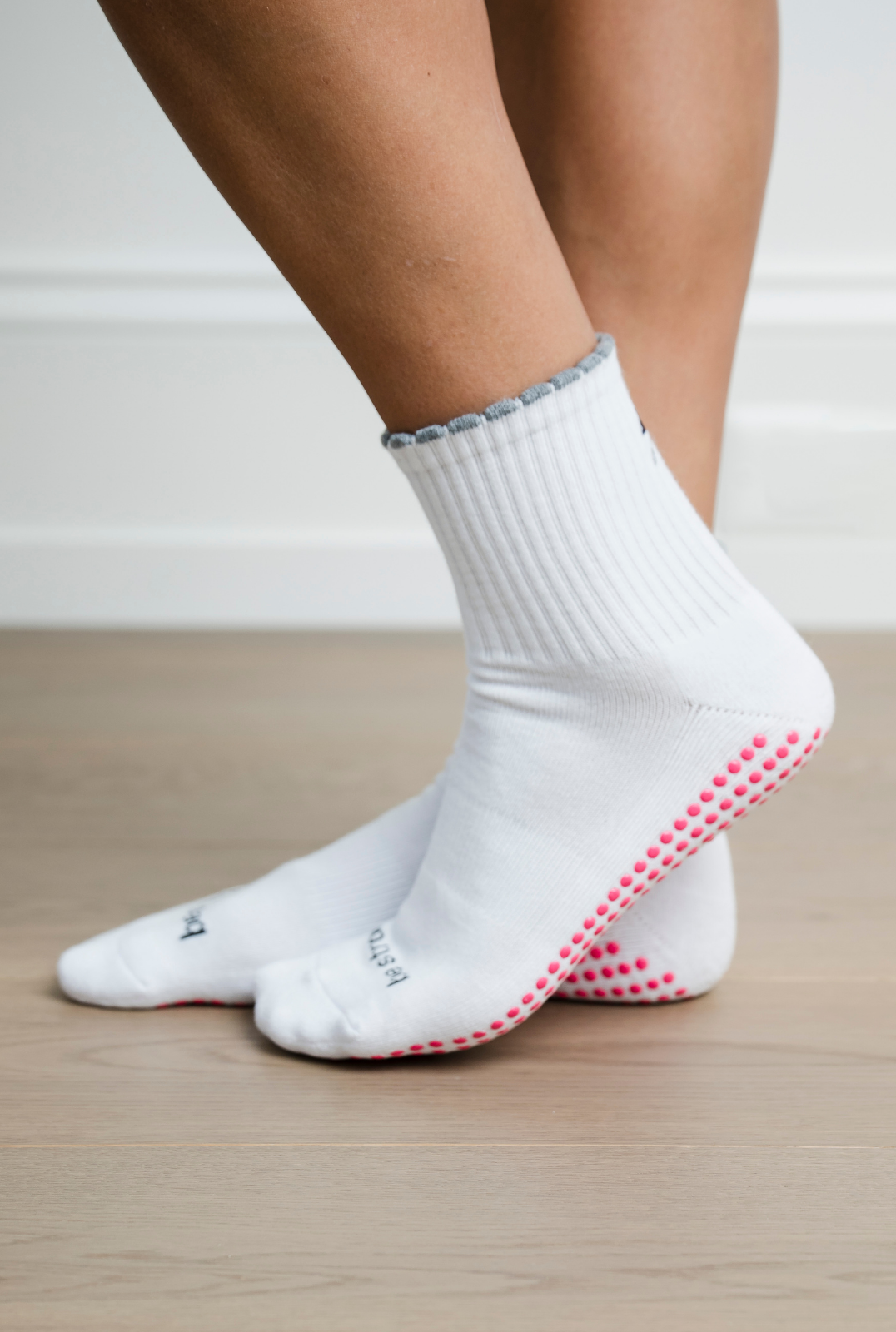 Short Crew Be Strong Icon Grip Socks (Bolt)