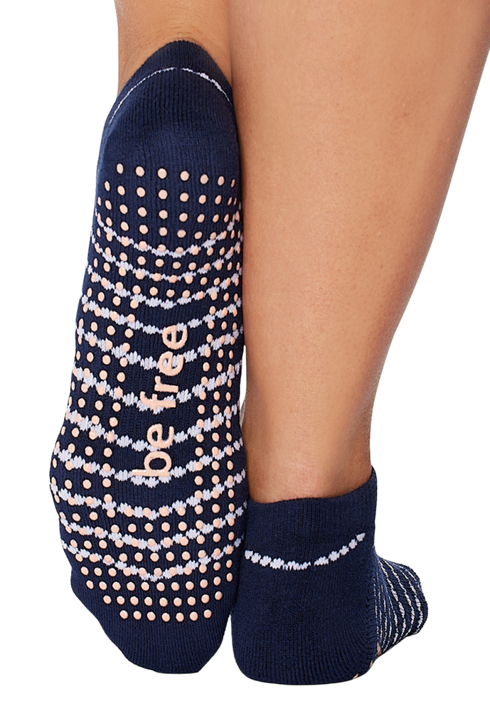 Free Elena Grip 765464672827