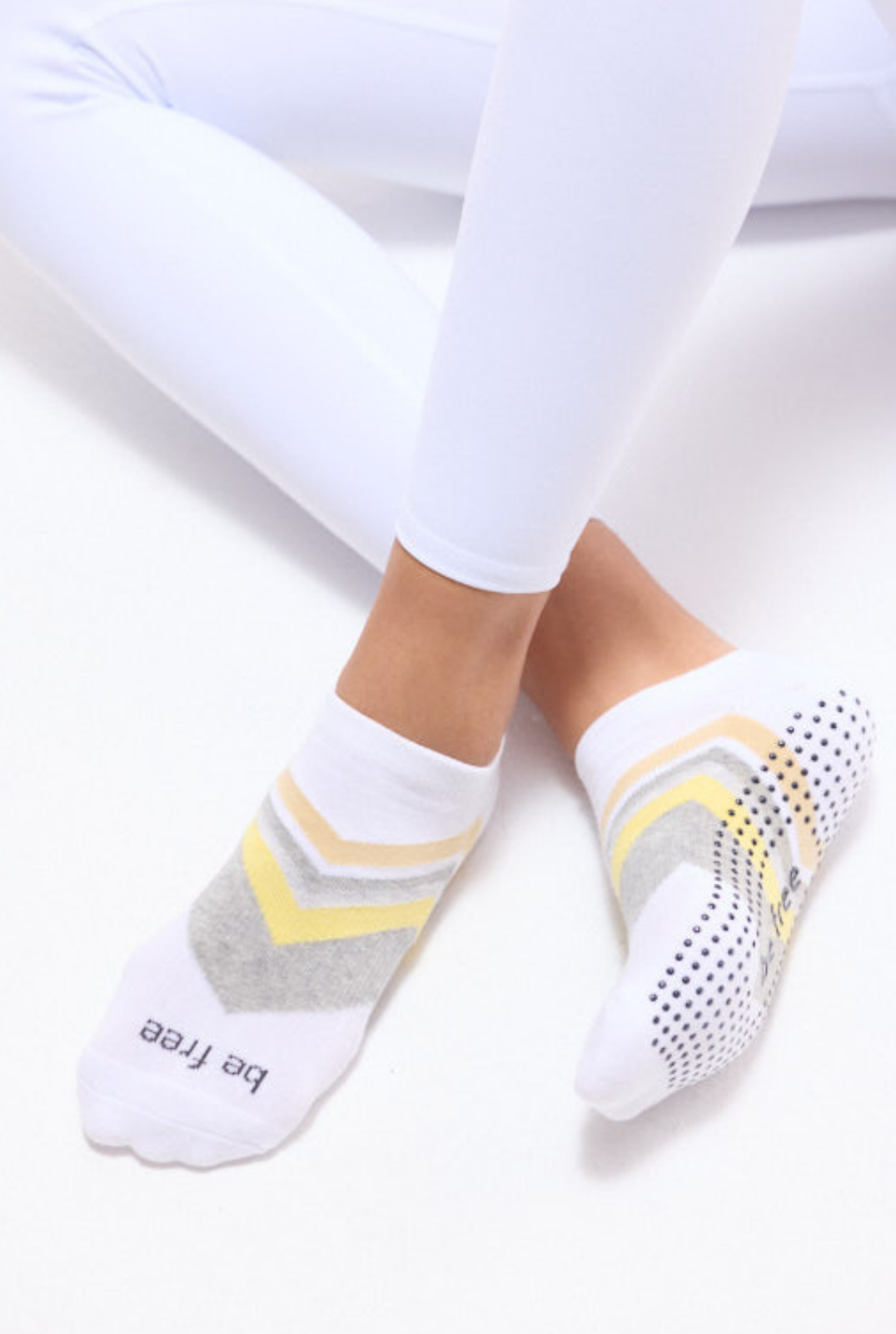 Be Free Maxine Grip Socks (Tawny)