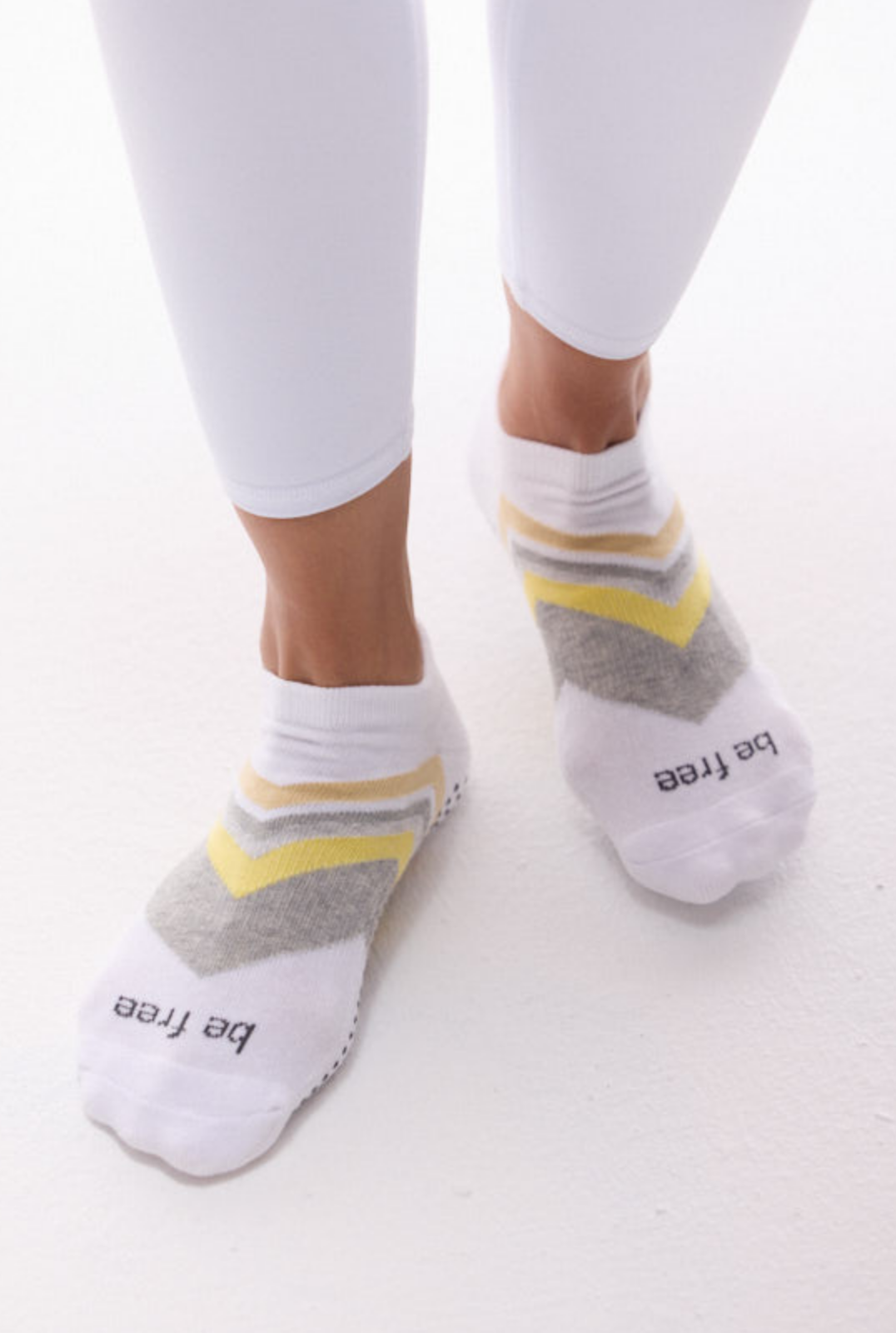 Be Free Maxine Grip Socks (Tawny)