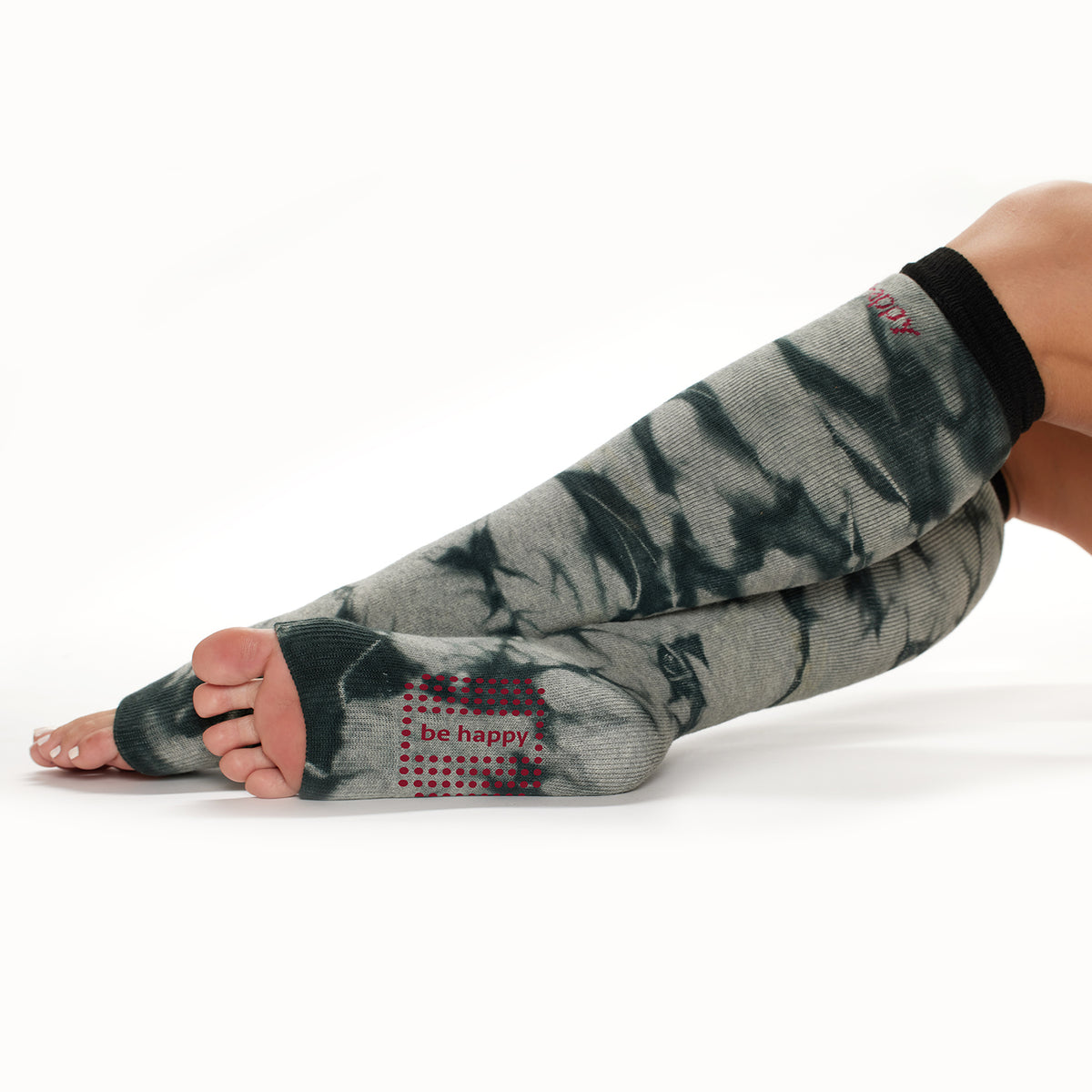 be happy grip leg warmers black tie dye, sticky be socks, best grip socks, best grippy socks, best yoga socks, best pilates socks